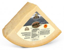 Parmigiano-Reggiano - Der echte italienische Parmesan! Die Herkunftsbezeichnung "Parmigiano-Reggiano" ist ausschlie�lich dem ber�hmten K�se aus Italien vorbehalten. Er wird in den Provinzen Parma, Reggio Emilia, Modena, Mantua (rechts des Flusses Po) u. Bologna (links des Flusses Reno) hergestellt. Als Best�tig...